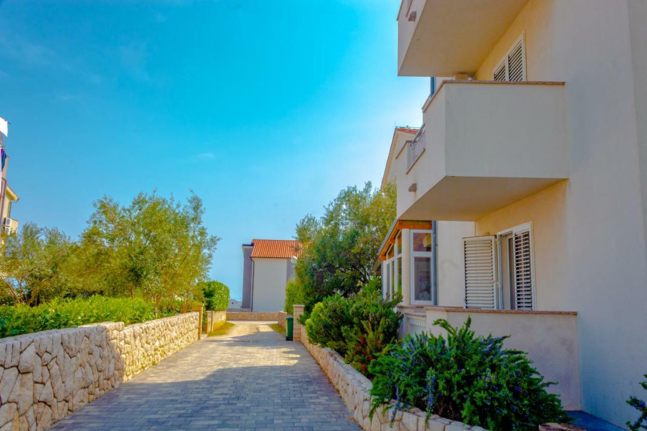 Apartments In Krk Đảo Krk Ngoại thất bức ảnh